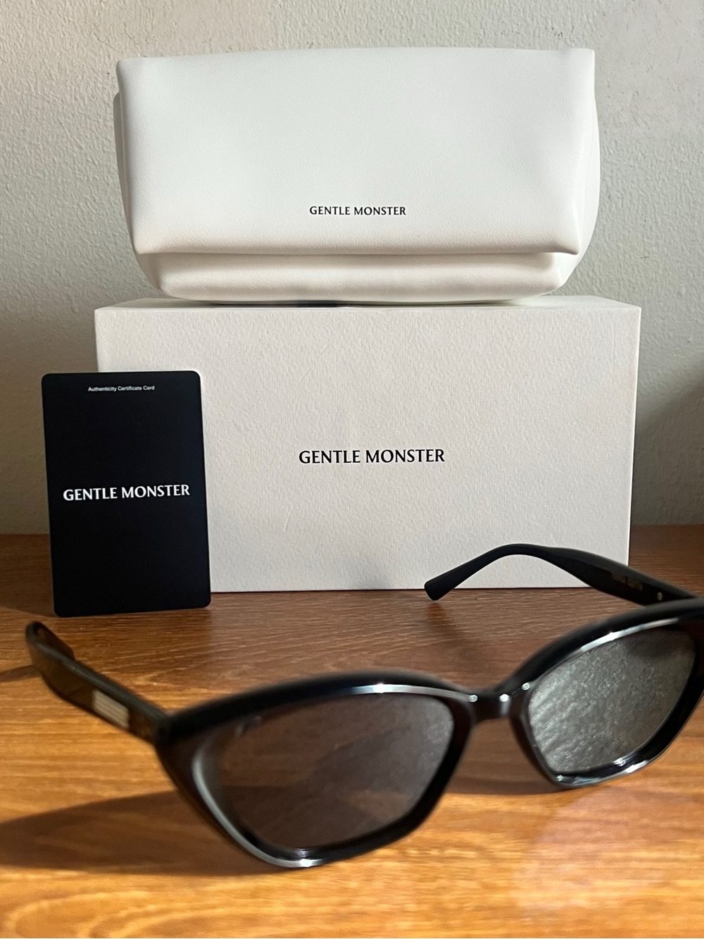 GENTLE MONSTER Terra Cotta Black Cat-Eye Sunglasses